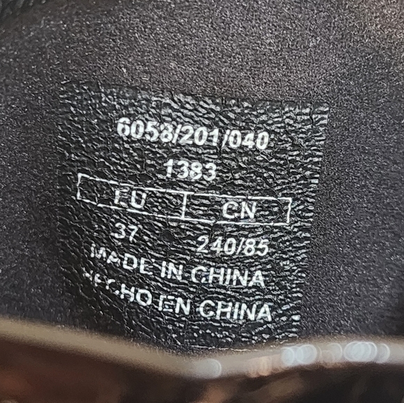 Zara Basics Black Faux Patent Leather size 37 - Picture 8 of 13